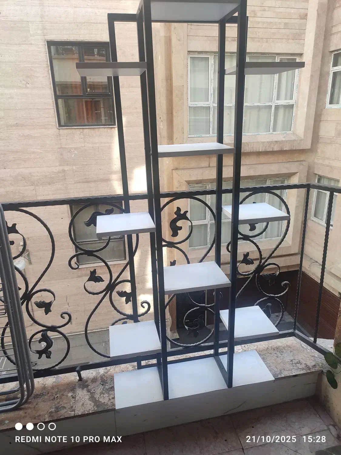 استند گل فلزی چوبی نو نو|گل و گیاه طبیعی|تهران, منیریه|دیوار