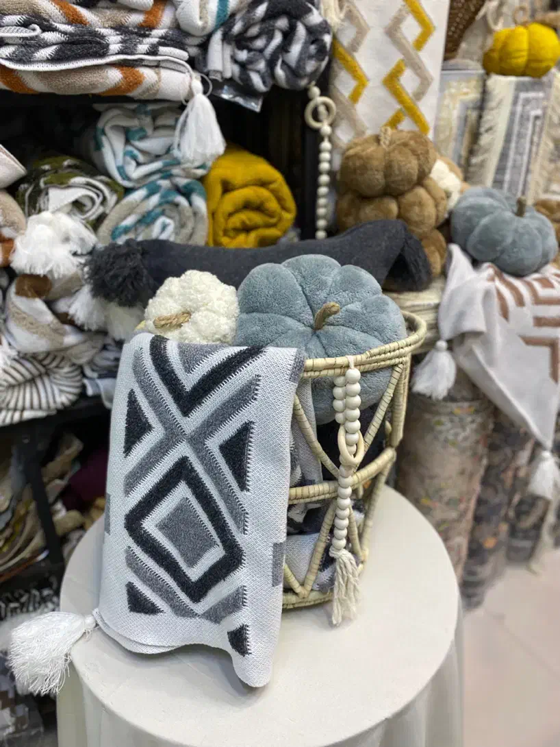 شال مبل و کاور مبل|پرده، رانر، رومیزی|مشهد, کوی المهدی|دیوار