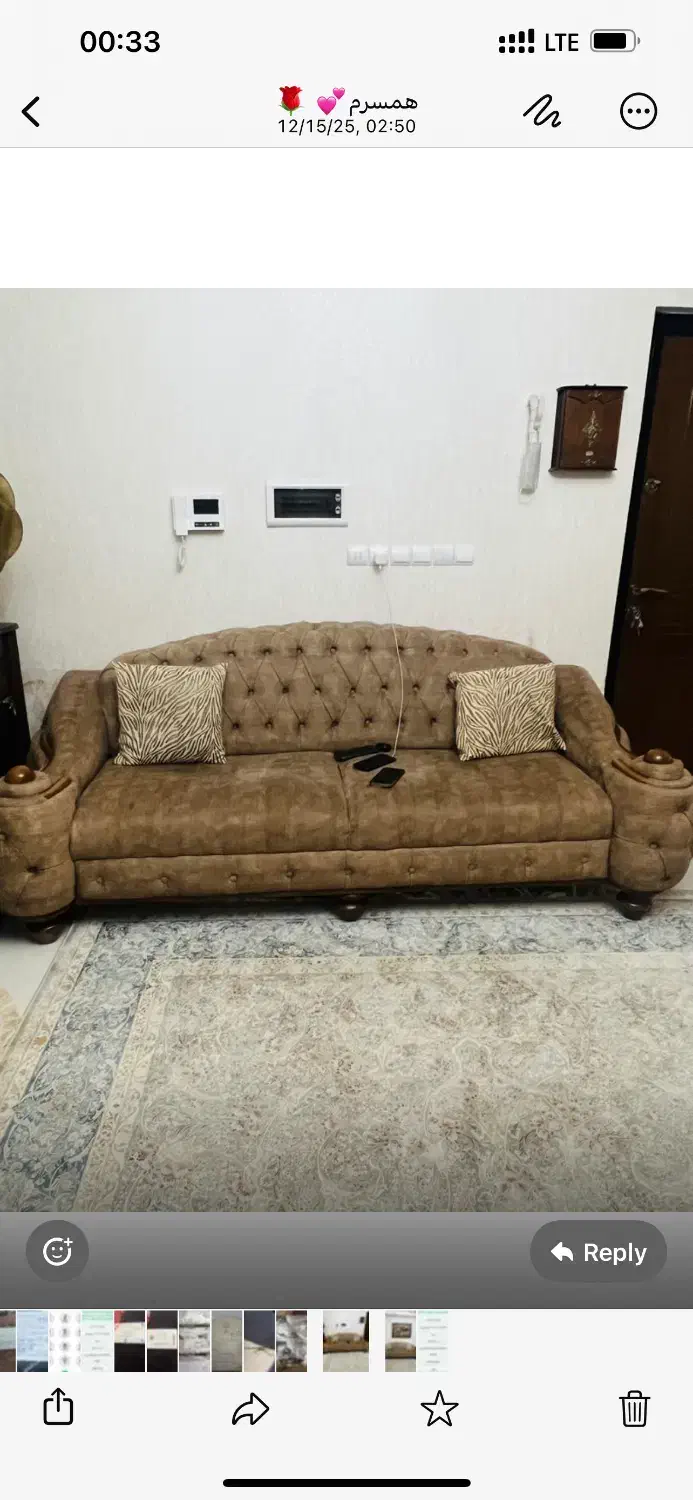 دوعدد مبل راحتی|مبلمان خانگی و میز عسلی|اندیشه, اندیشه فاز ۵|دیوار