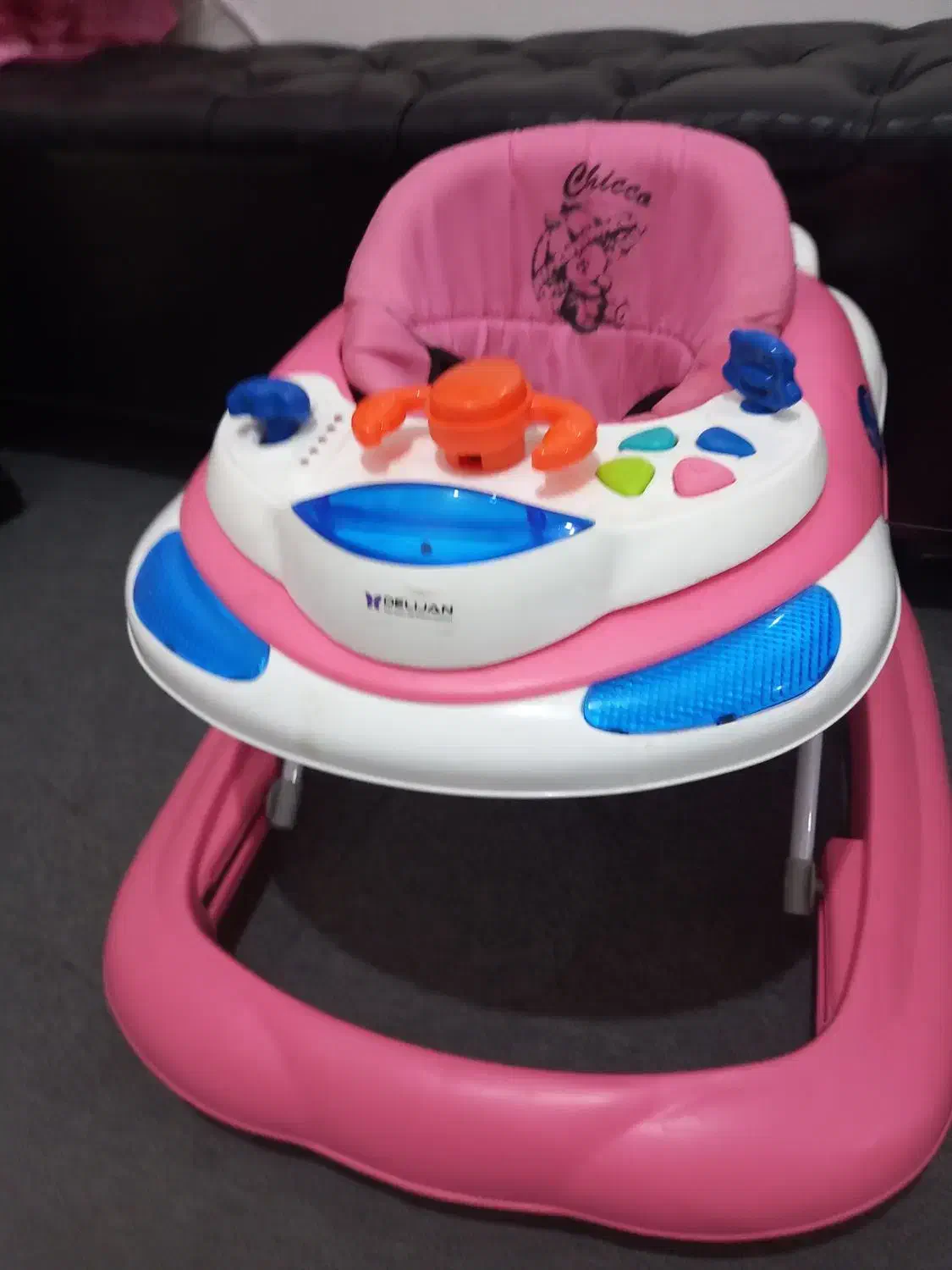 رورورک|کالسکه و لوازم جانبی|لاهیجان, بازکیاگوراب|دیوار