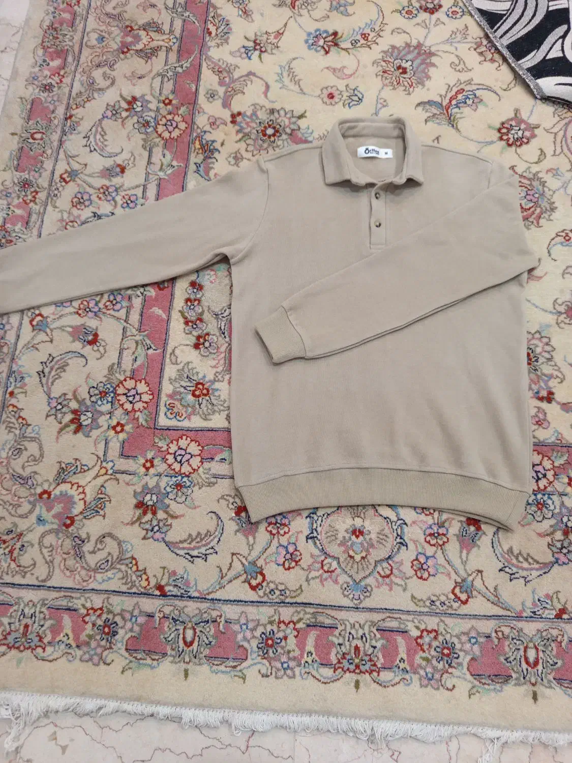 فروش یک عدد بولوز به رنگ استخوانی|لباس|شبستر, |دیوار