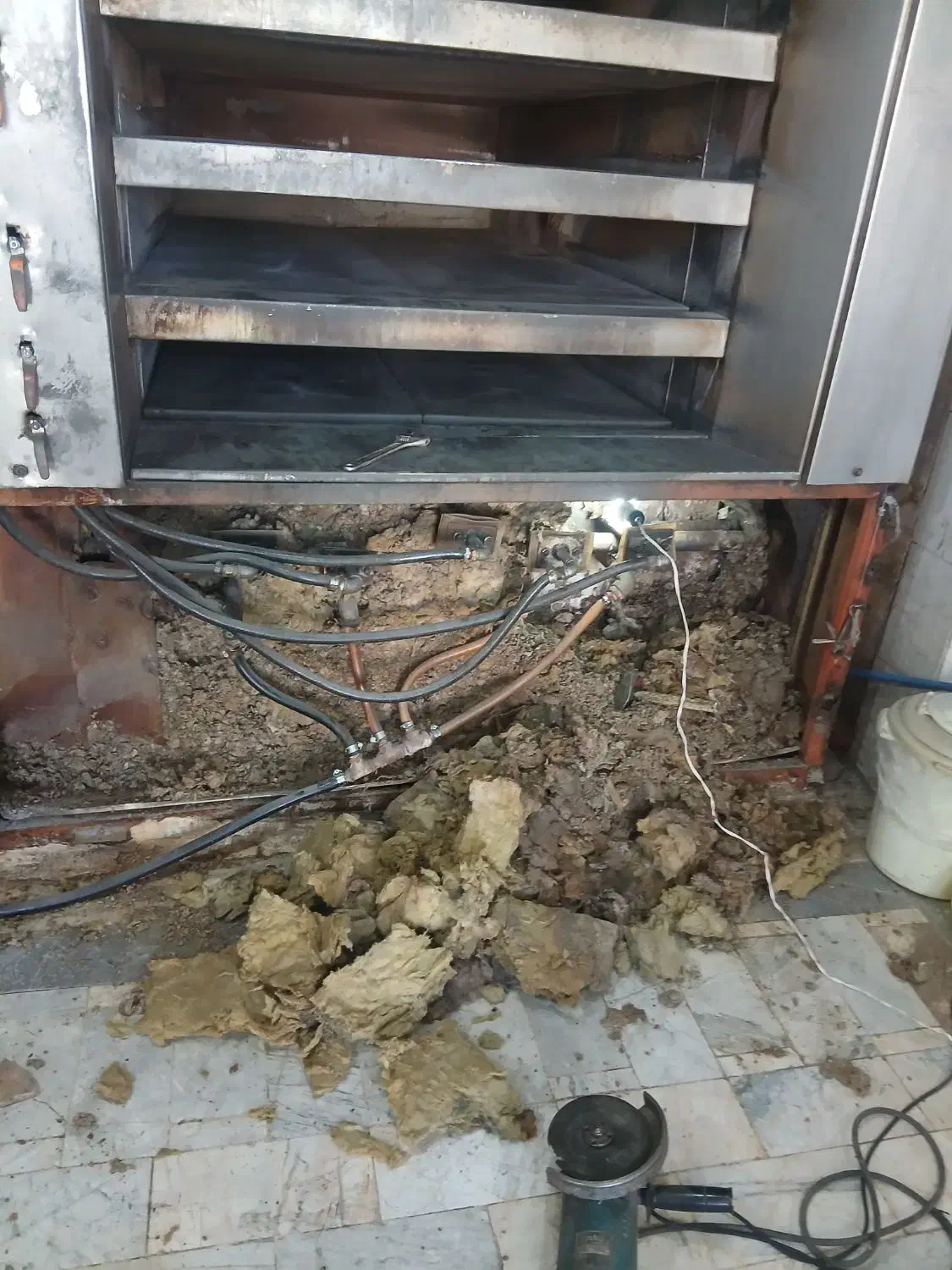 جوشکاری سیار و تعمیرات درب و پنجره|خدمات پیشه و مهارت|قم, نیروگاه|دیوار