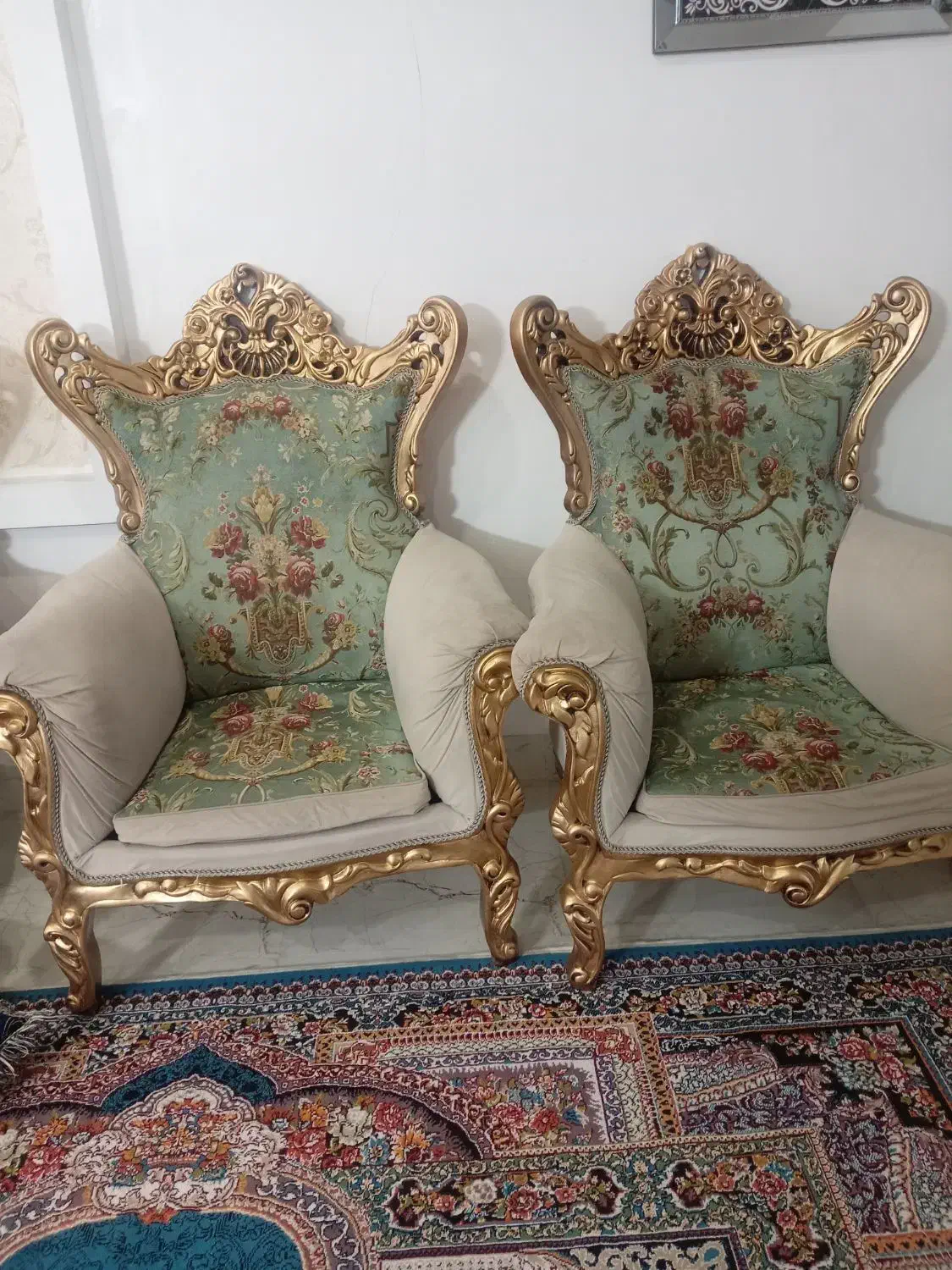 مبل سلطنتی 9 نفره|مبلمان خانگی و میز عسلی|تربتحیدریه, شهرک ولیعصر|دیوار