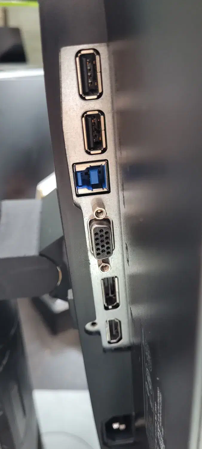 مانیتور استوک اروپا برند دل ۲۳ اینچ|قطعات و لوازم جانبی رایانه|بندرعباس, |دیوار