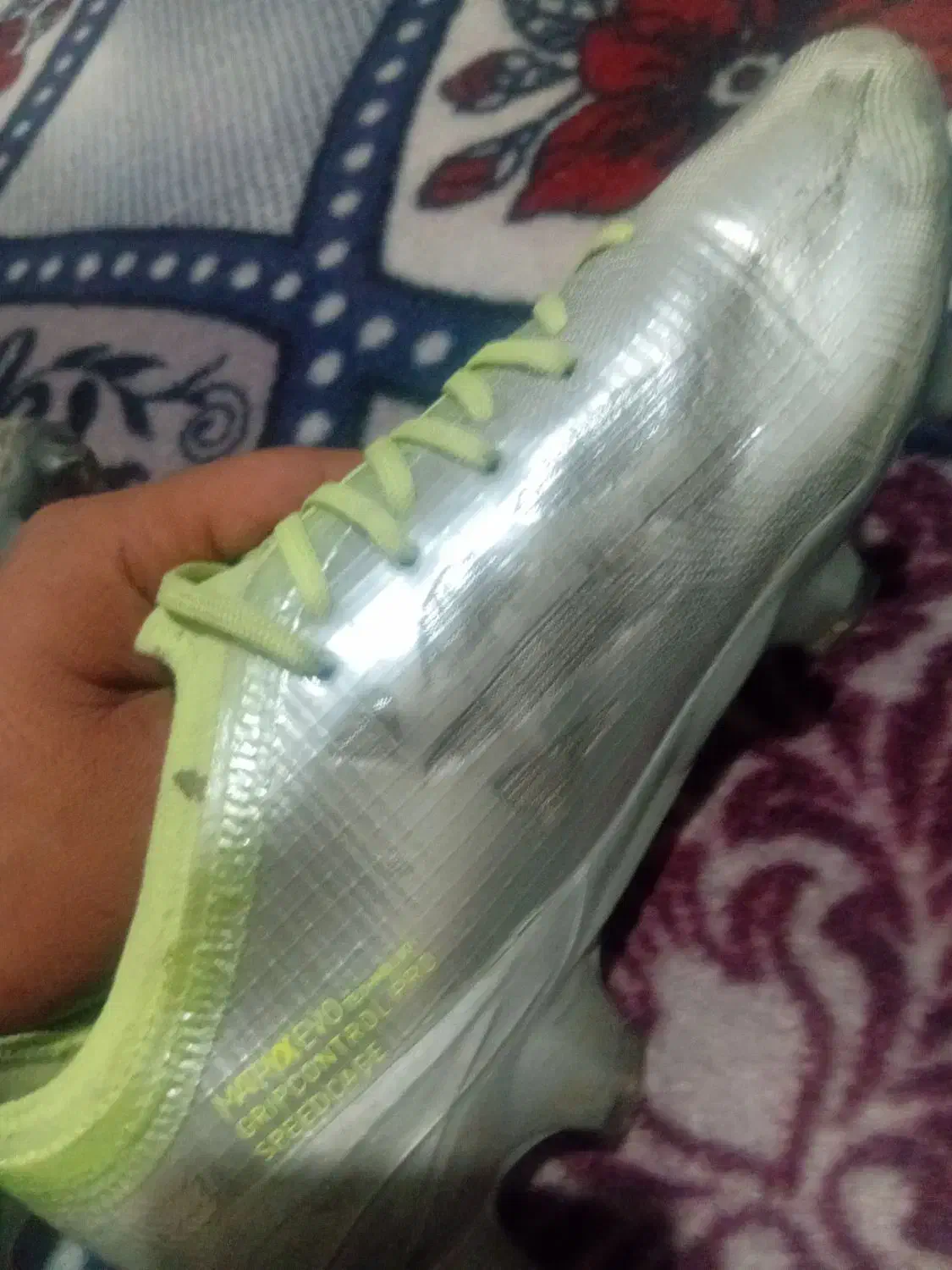 کفش فوتبال نو|کیف، کفش، کمربند|دهدشت, |دیوار