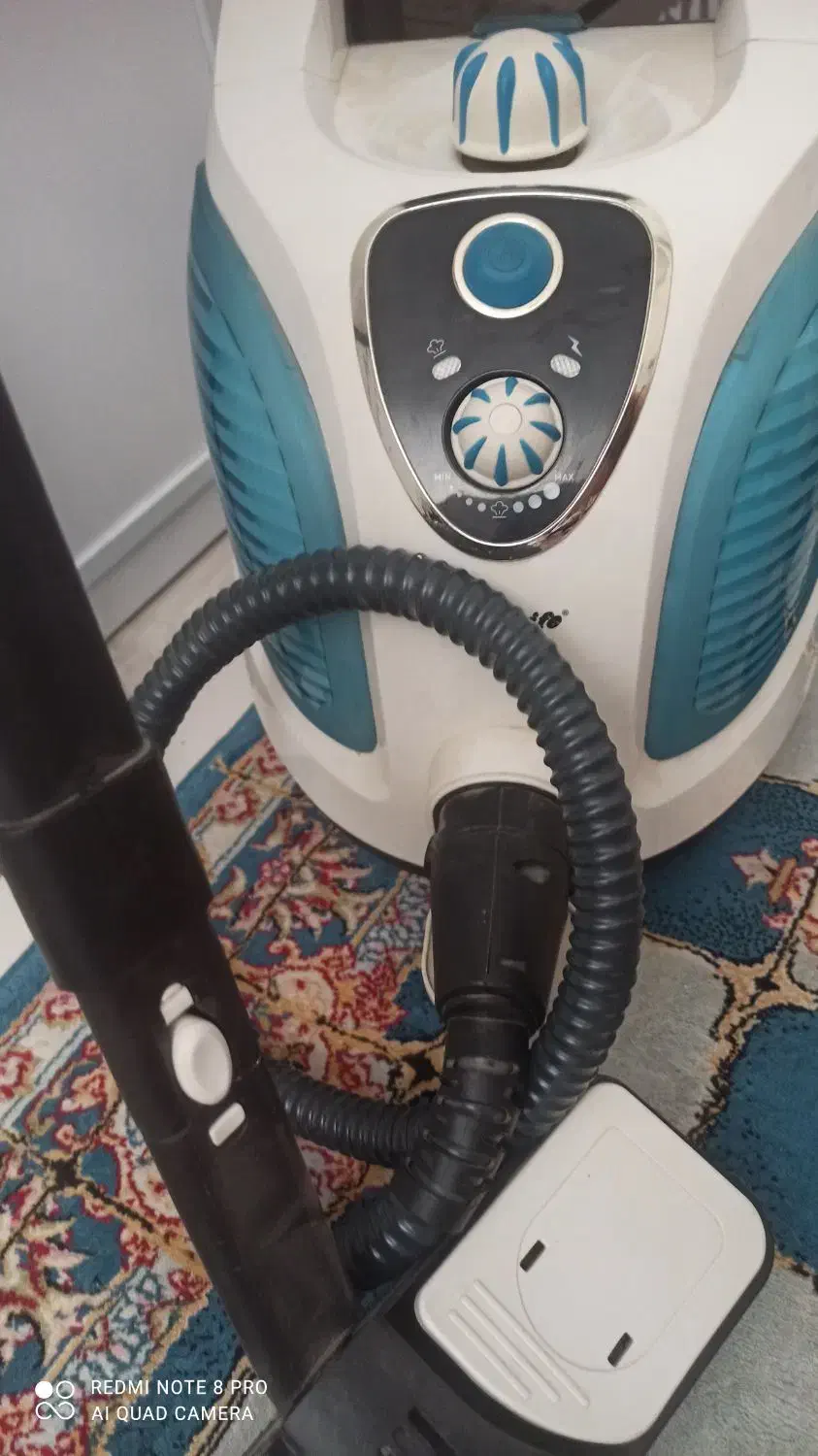 بخارشور سالم و تمیز . بسیاار کم کارکرد|جاروبرقی، جارو شارژی، بخارشو|قم, باجک یک|دیوار