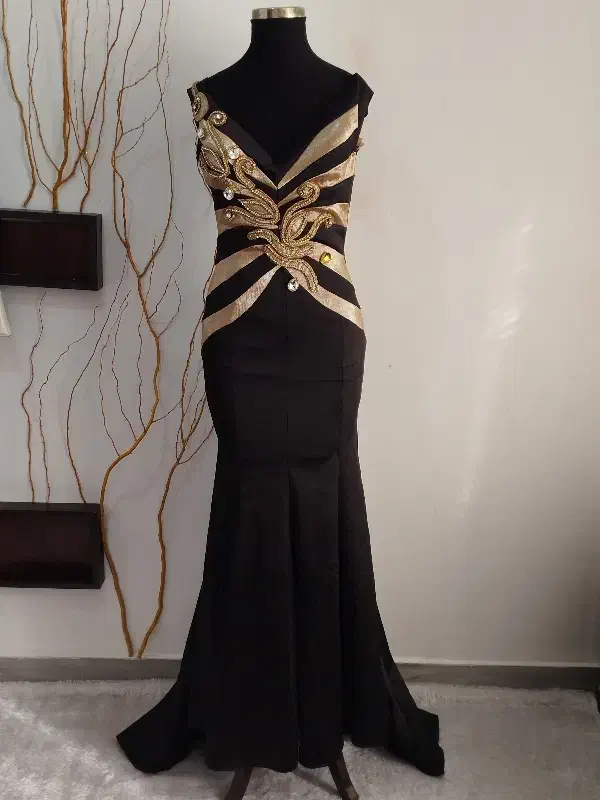 تعدادی لباس مجلسی در حد نو|لباس|کرج, کرج نو|دیوار