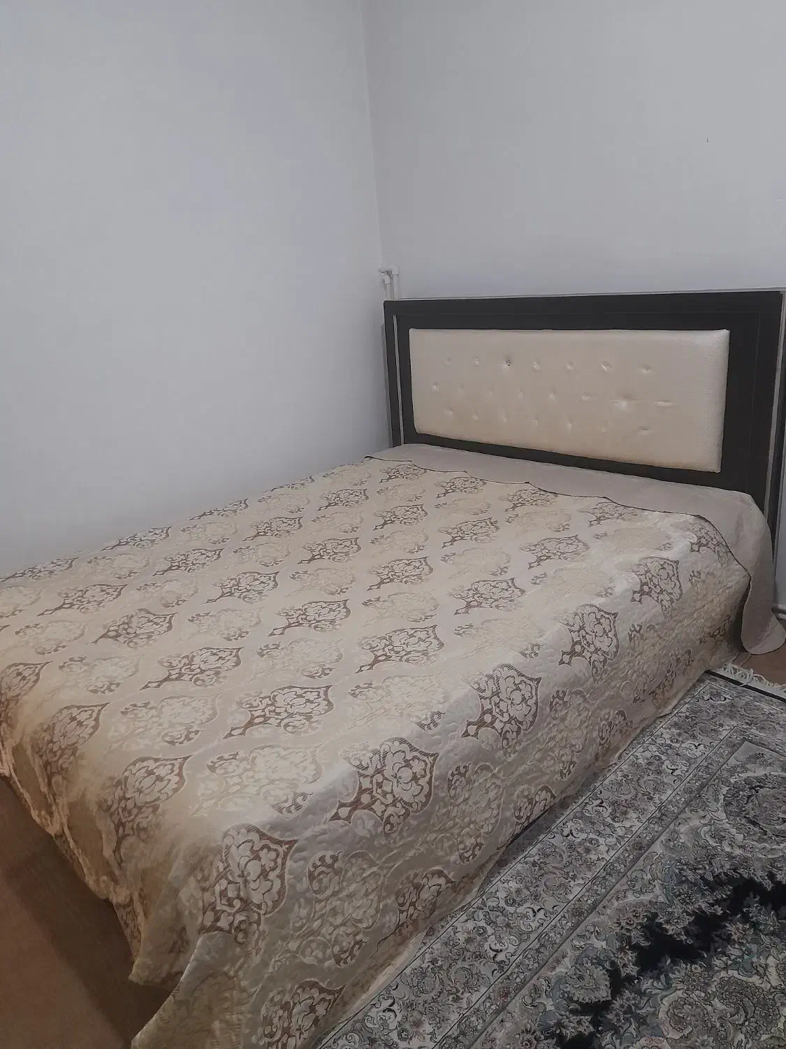 تخت خواب دونفره|تخت و سرویس خواب|پلدشت, |دیوار