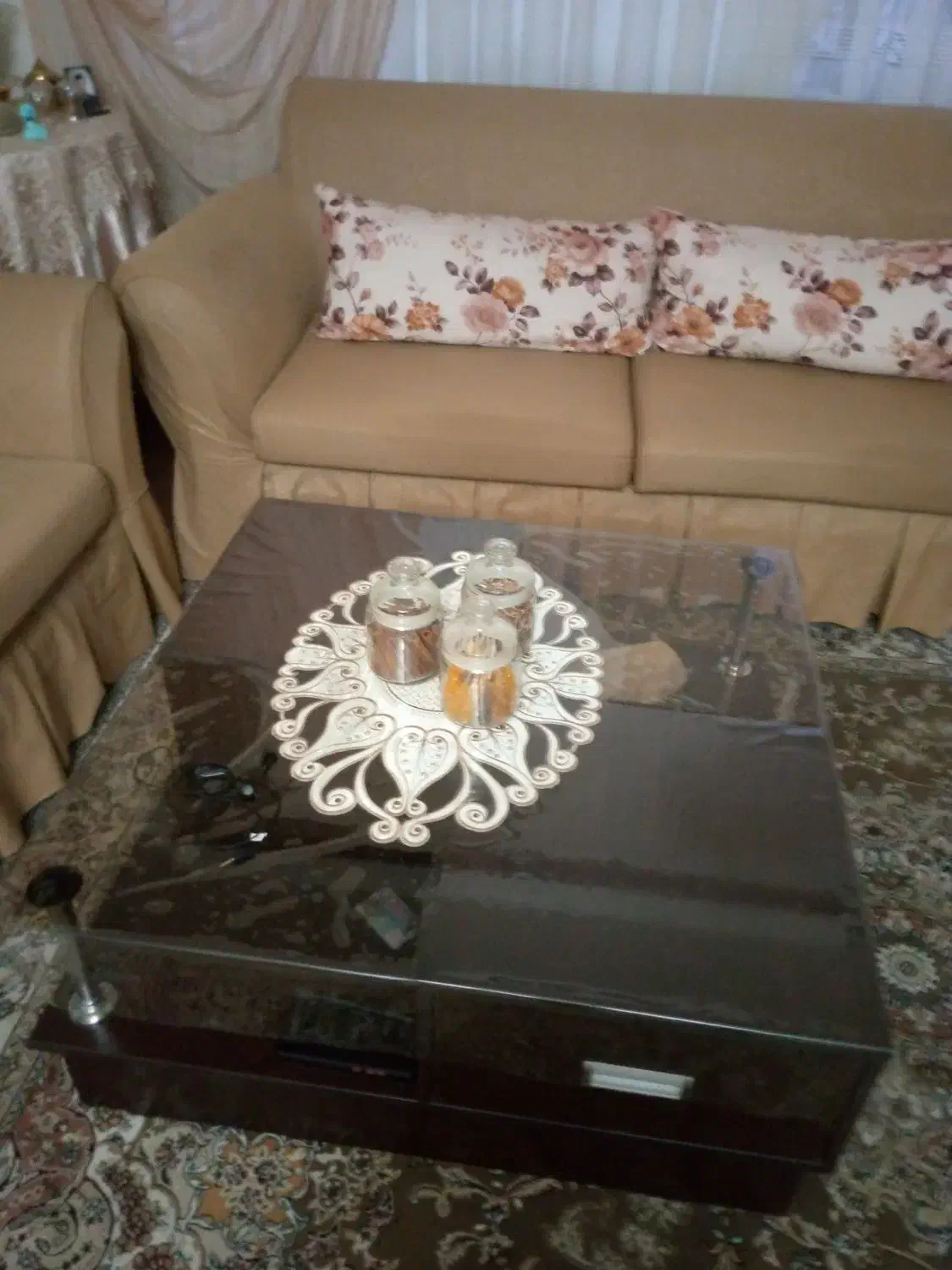 مبل|مبلمان خانگی و میز عسلی|همدان, |دیوار