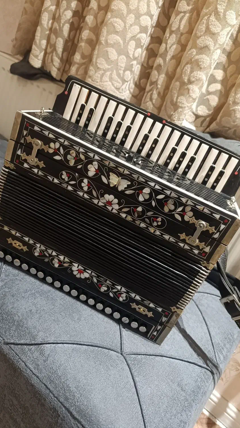 قارمون . گارمون . قارمون.گارمان . درجه یک نو|پیانو، کیبورد، آکاردئون|اردبیل, |دیوار