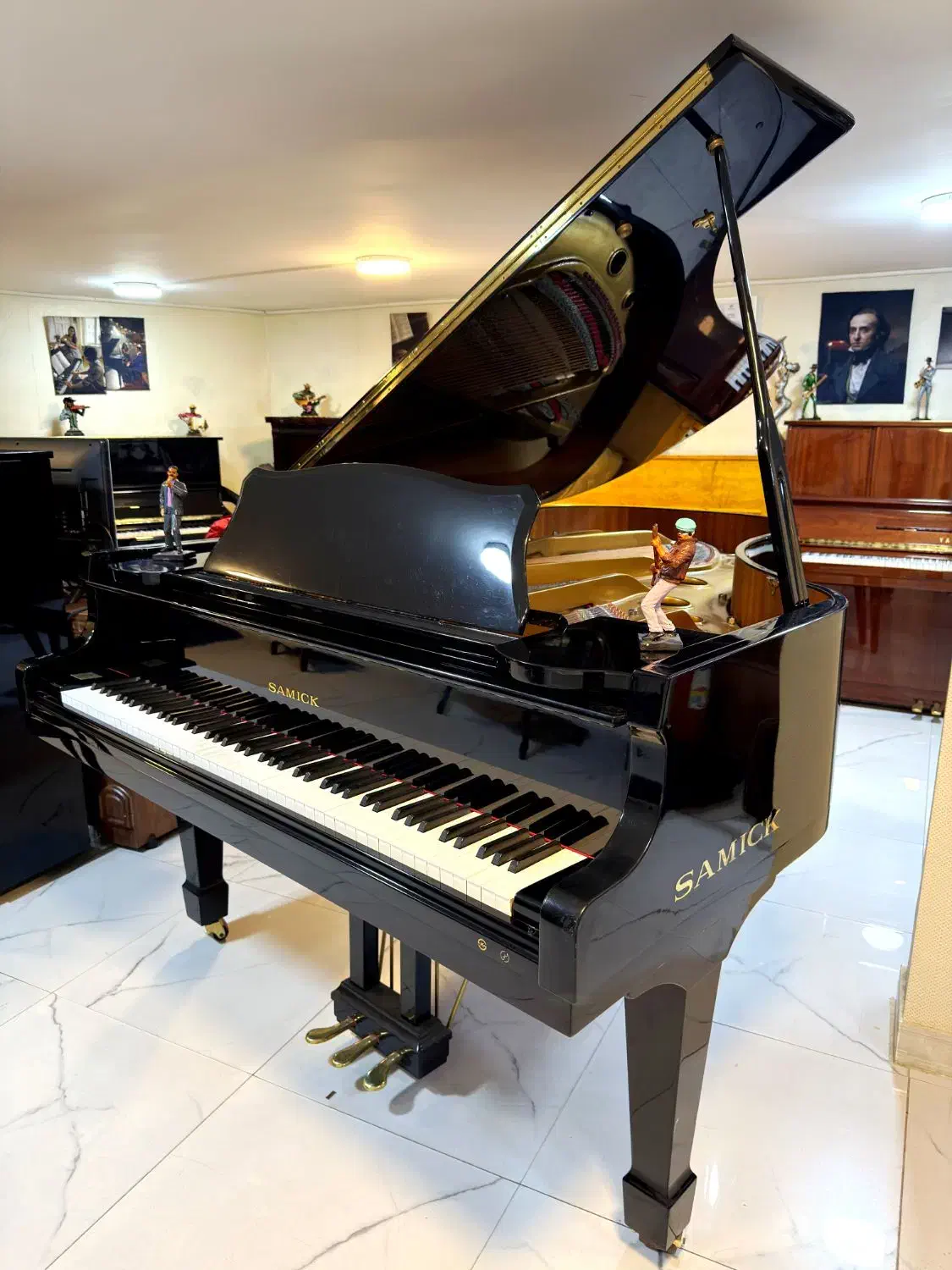 خانه پیانو سقز|پیانو، کیبورد، آکاردئون|سقز, |دیوار