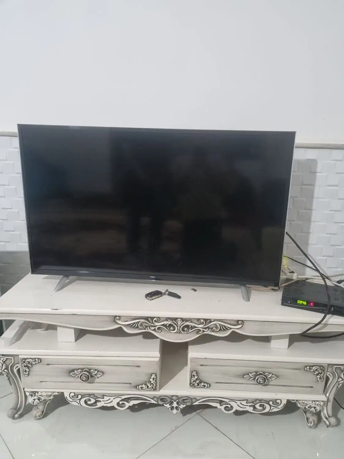 تلوزیون ۴۳ هوشمند|تلویزیون و پروژکتور|ساوه, |دیوار