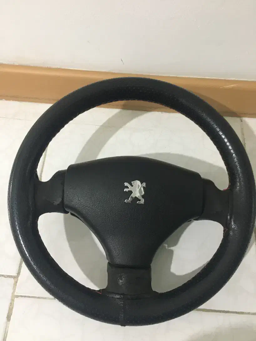 فرمان ۲۰۶ فرانسوی|قطعات یدکی و لوازم جانبی|مشهد, امامیه (شهرک غرب)|دیوار