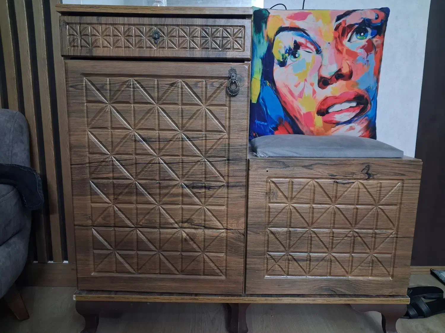 جاکفشی|جاکفشی، کمد، دراور|سمنان, |دیوار