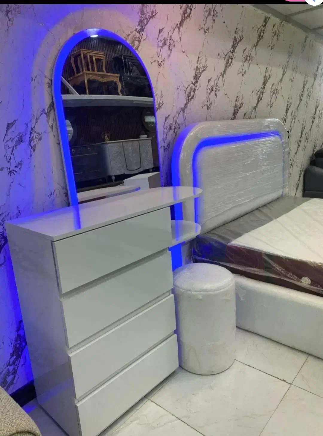 سرویس تخت کد ۲۰۰۱ کیوتی مینیمال|تخت و سرویس خواب|مشهد, نوید|دیوار