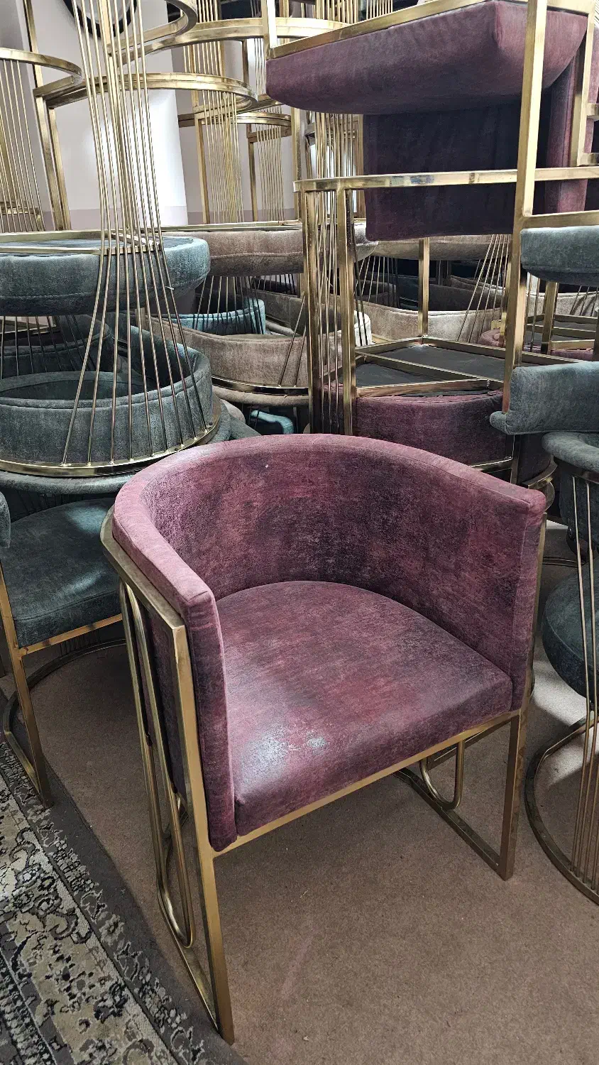 صندلی و میز مخصوص کافیشاپ و رستوران در حد نو|کافیشاپ و رستوران|مشهد, هفت تیر (آب و برق)|دیوار