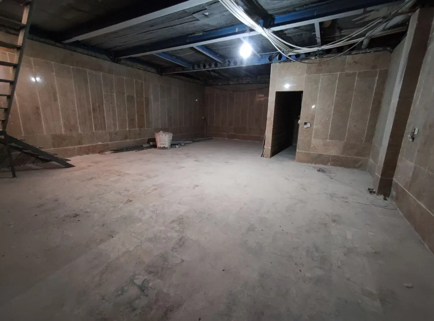 زیر زمین (140متری)راه جدا مصلی ۲۸|اجارهٔ مغازه و غرفه|مشهد, کارمندان دوم|دیوار