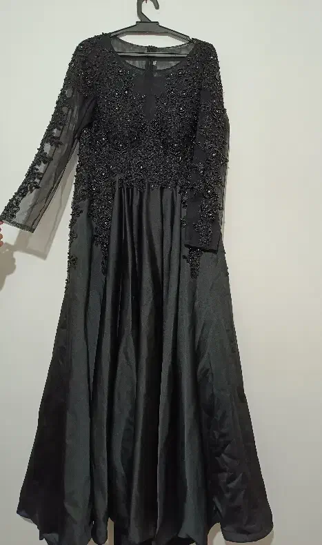 لباس مجلسی|لباس|دشتابی, |دیوار