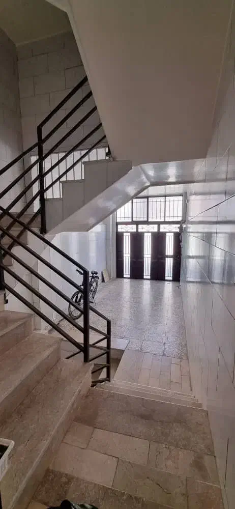 خانه دو طبقه سده لنجان با زیر زمین قابل سکونت|فروش خانه و ویلا|لنجان, |دیوار