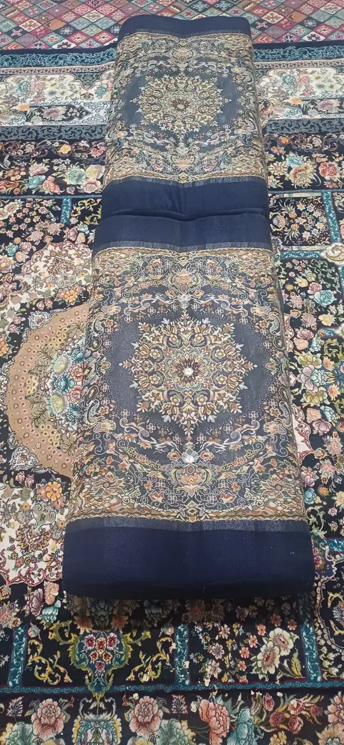 پشتی|پشتی|شیراز, شهرک کوشکک|دیوار