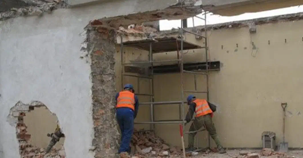 تخریب بتن کنی جزئی وکلی|خدمات پیشه و مهارت|تبریز, |دیوار