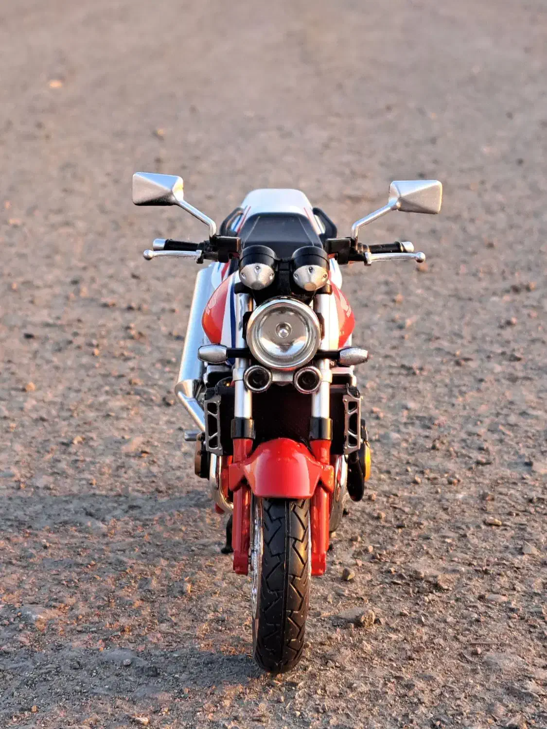 ماکت موتورcb1300|کلکسیون و سرگرمی|تهران, والفجر (افسریه)|دیوار