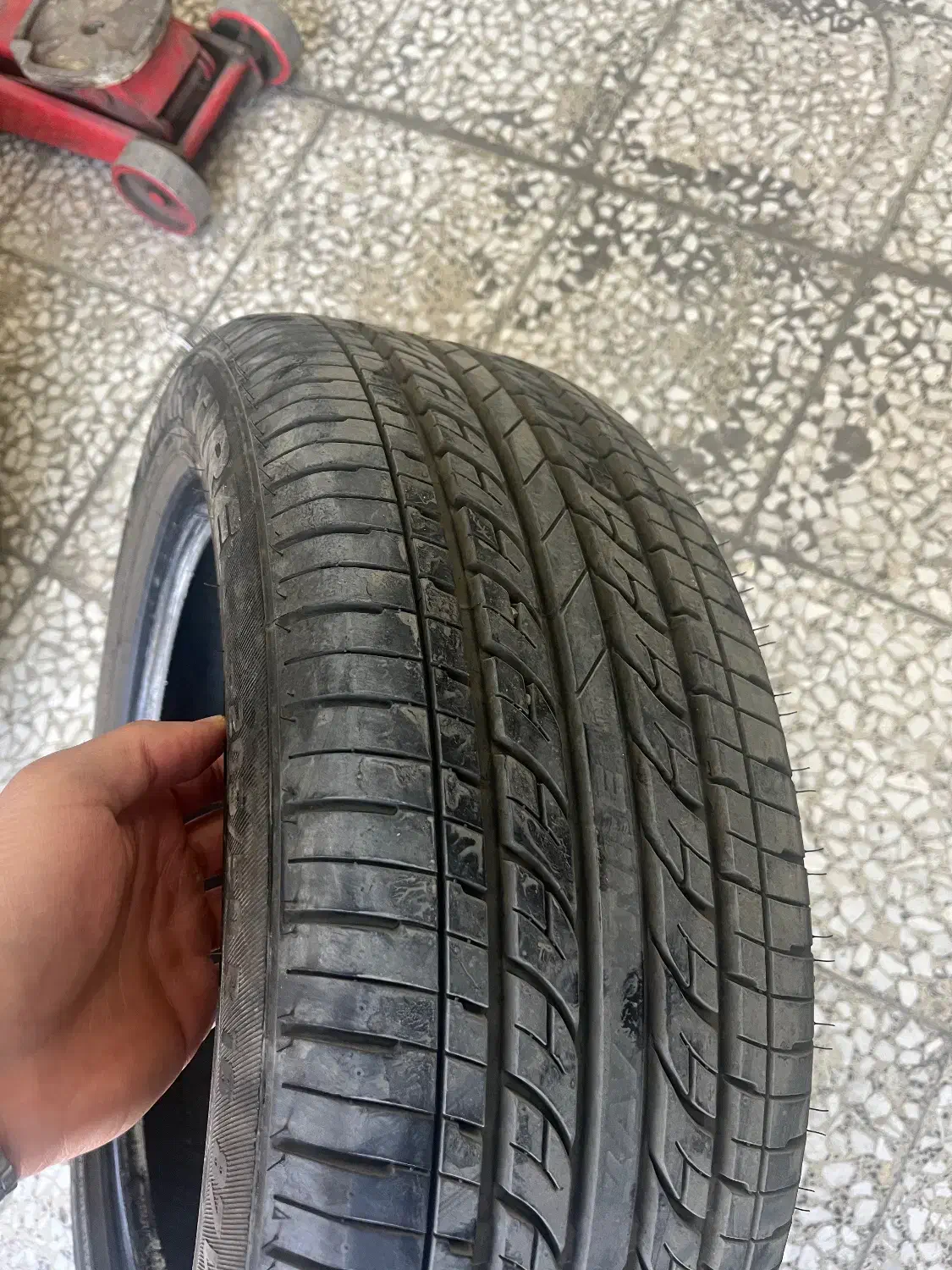 لاستیک کویرتایر|قطعات یدکی و لوازم جانبی|ملایر, |دیوار