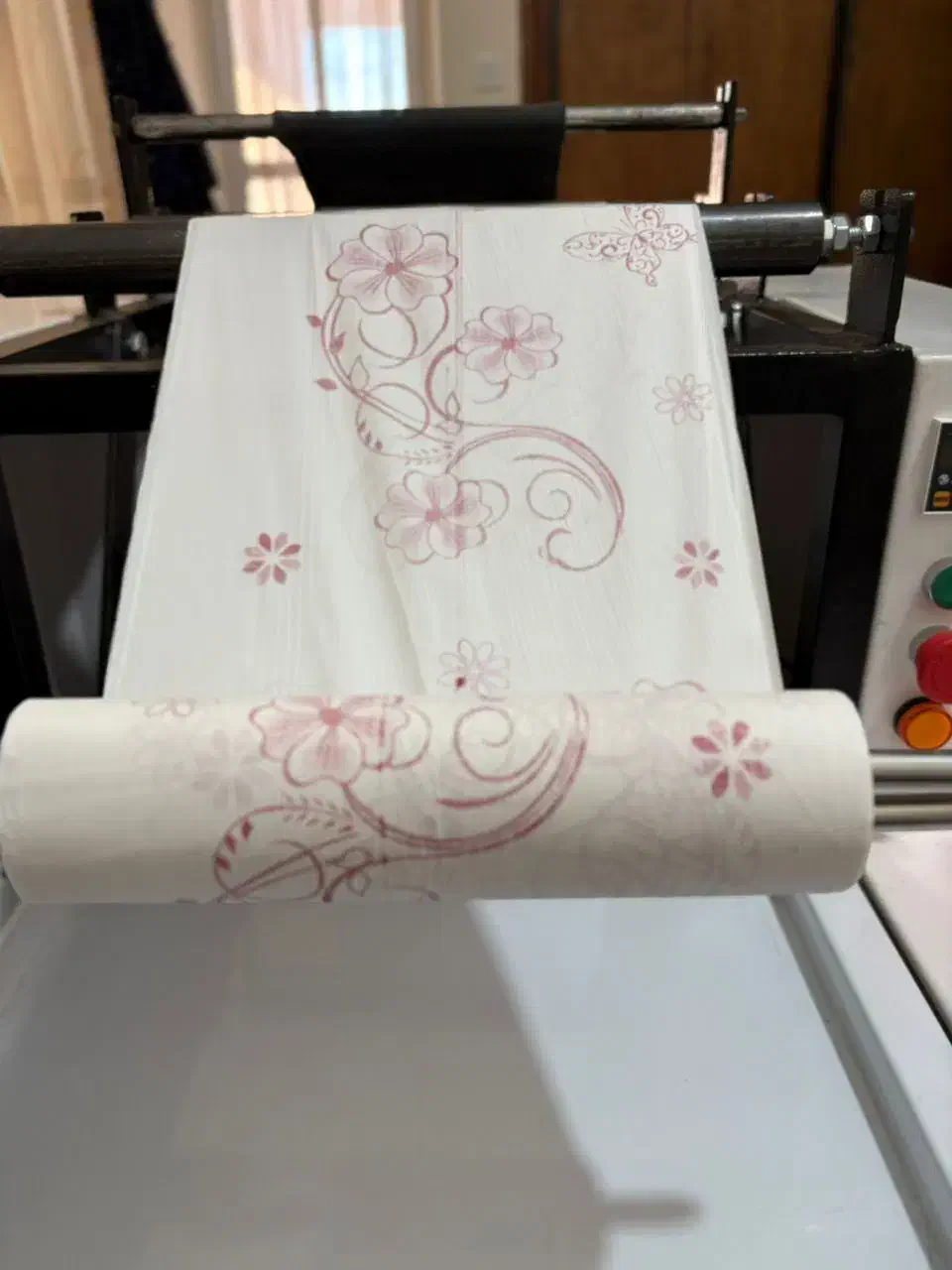 سفره یکبارمصرف|ظروف نگهدارنده، پلاستیکی، یک‌بارمصرف|سرخنکلاته, |دیوار