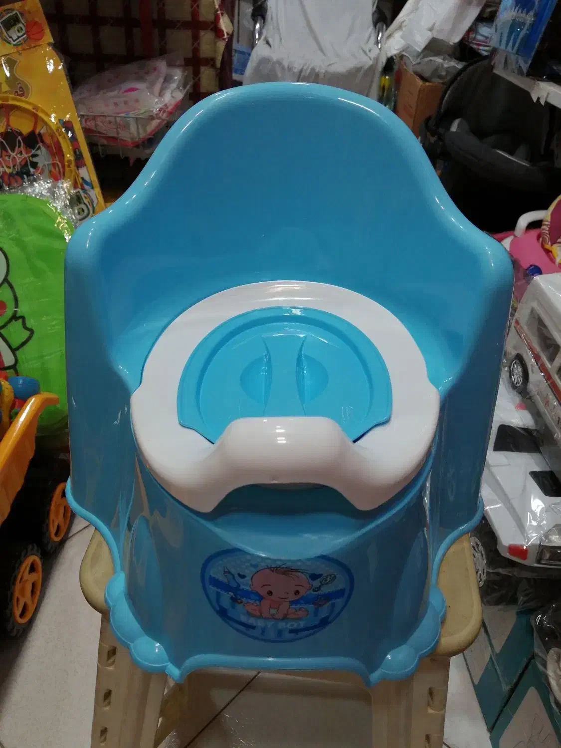 صندلی قصری یا توالت بچه|اسباب و اثاث بچه|مشهد, مصلی (کارمندان اول)|دیوار