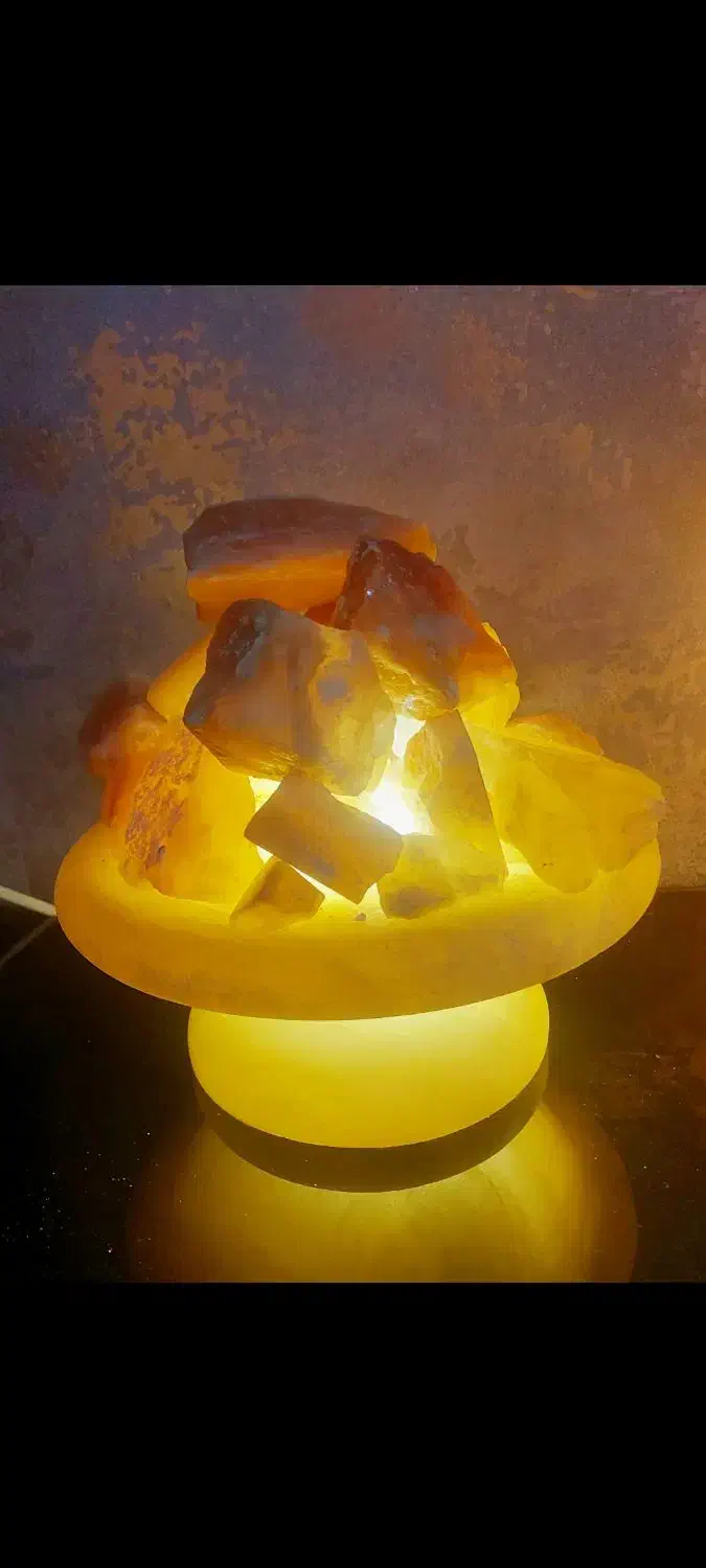 سنگ نمک|چراغ خواب و آباژور|تهران, فلسطین (میدان انقلاب)|دیوار