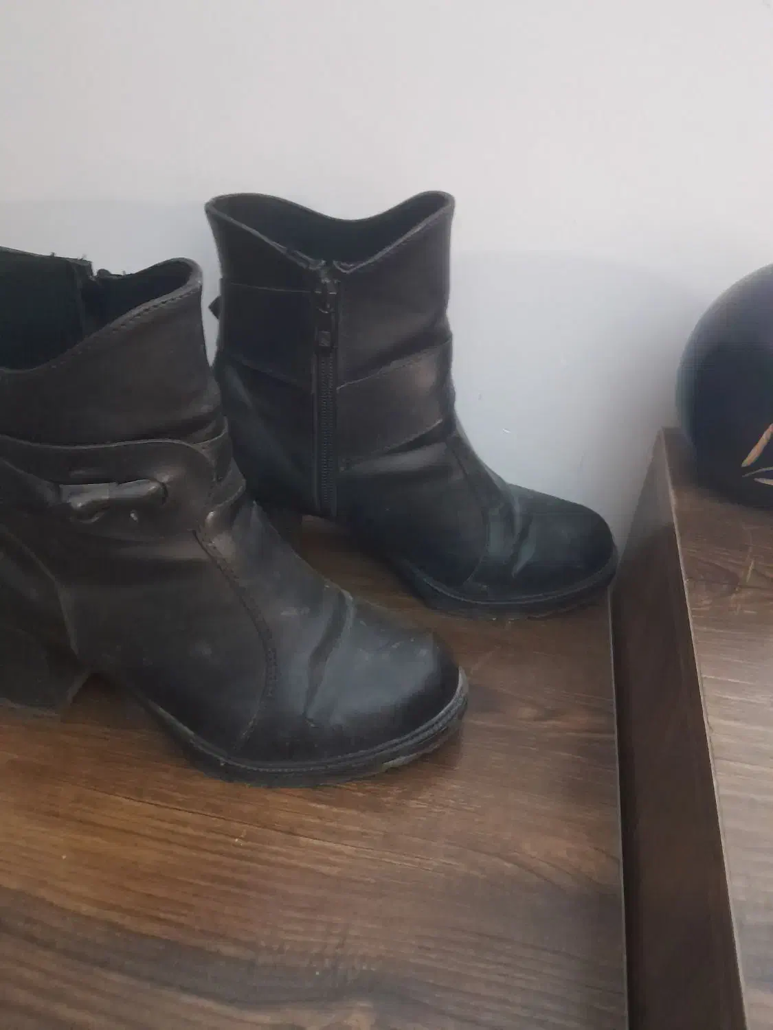 چکمه وکفش بچگانه|کیف، کفش، کمربند|بروجرد, |دیوار