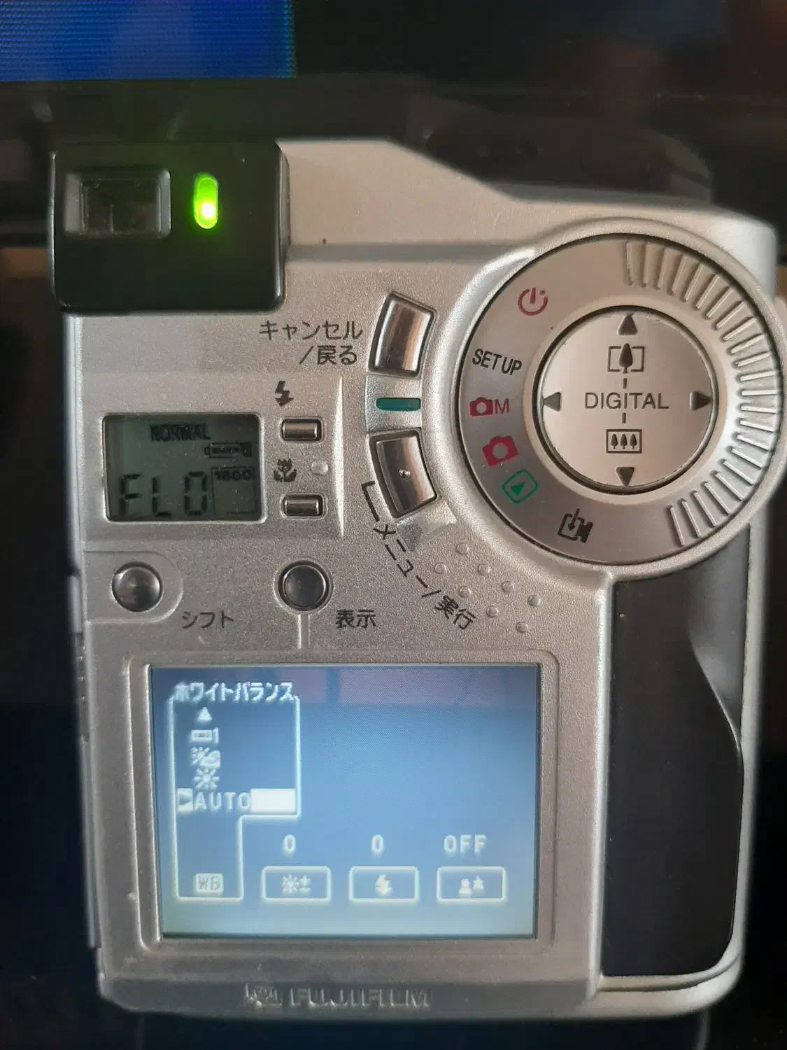 دوربین عکاسی فوجی|دوربین عکاسی و فیلمبرداری|اراک, |دیوار