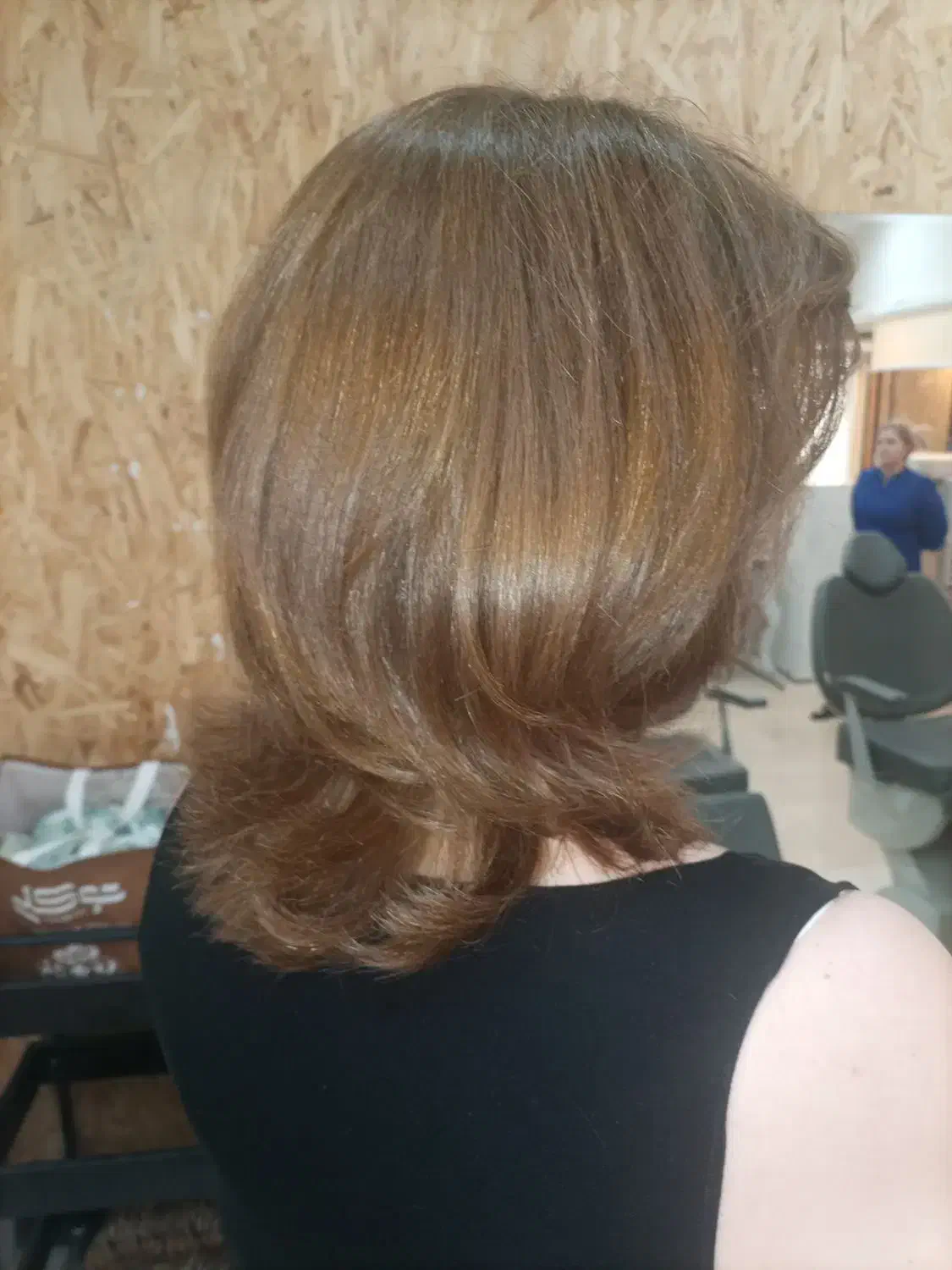 کوتاهی ورنگ براشینگ کرلی|خدمات آرایشگری و زیبایی|بروجرد, |دیوار