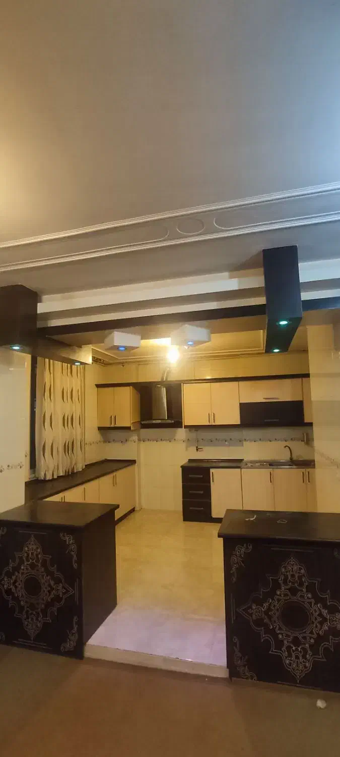 آپارتمان 100 متری منظریه|فروش آپارتمان|شهرکرد, |دیوار