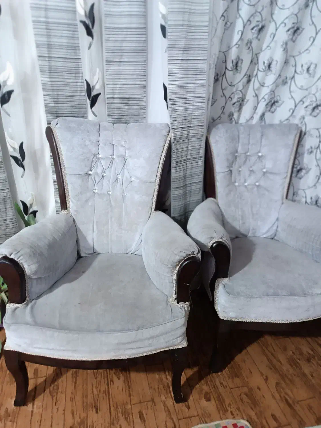 مبل تکی قیمت صندلی پلاستیکی|مبلمان خانگی و میز عسلی|سبزوار, چهارراه فرودگاه|دیوار