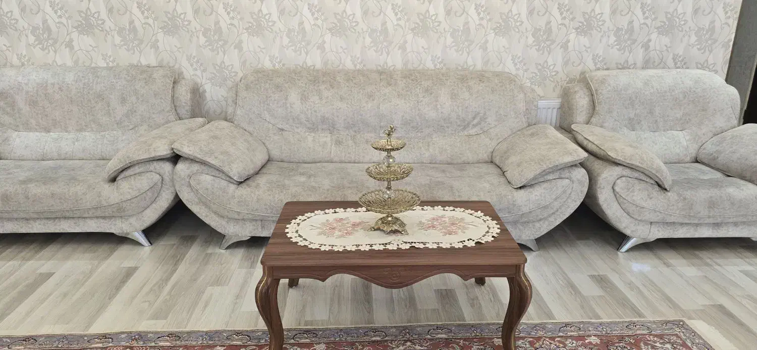 مبل ۹نفری راحتی|مبلمان خانگی و میز عسلی|اردبیل, |دیوار