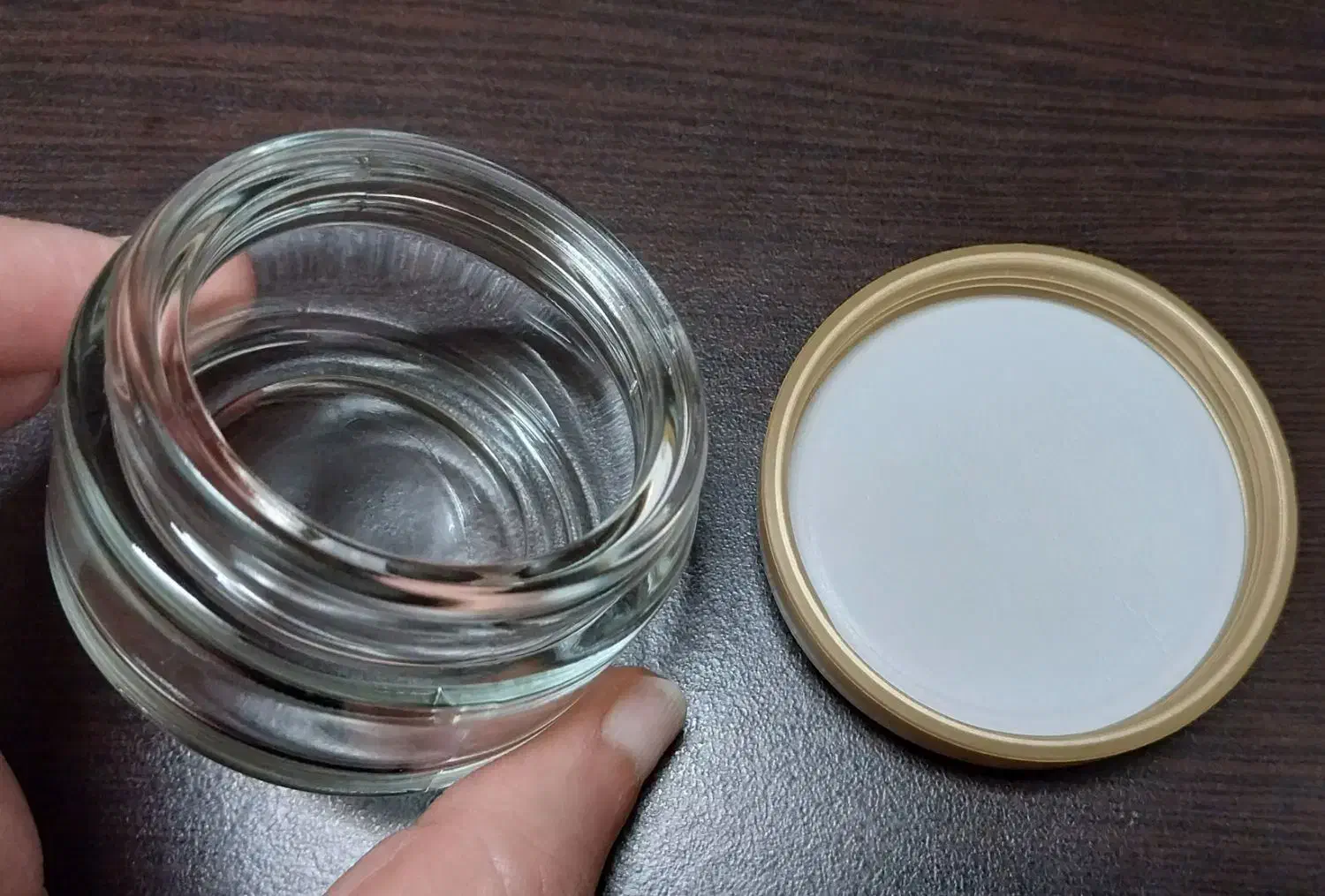 ظرف شیشه ای شفاف با درب طلایی خارجی(ترکیه ای)|ظروف نگهدارنده، پلاستیکی، یک‌بارمصرف|تهران, ایران|دیوار