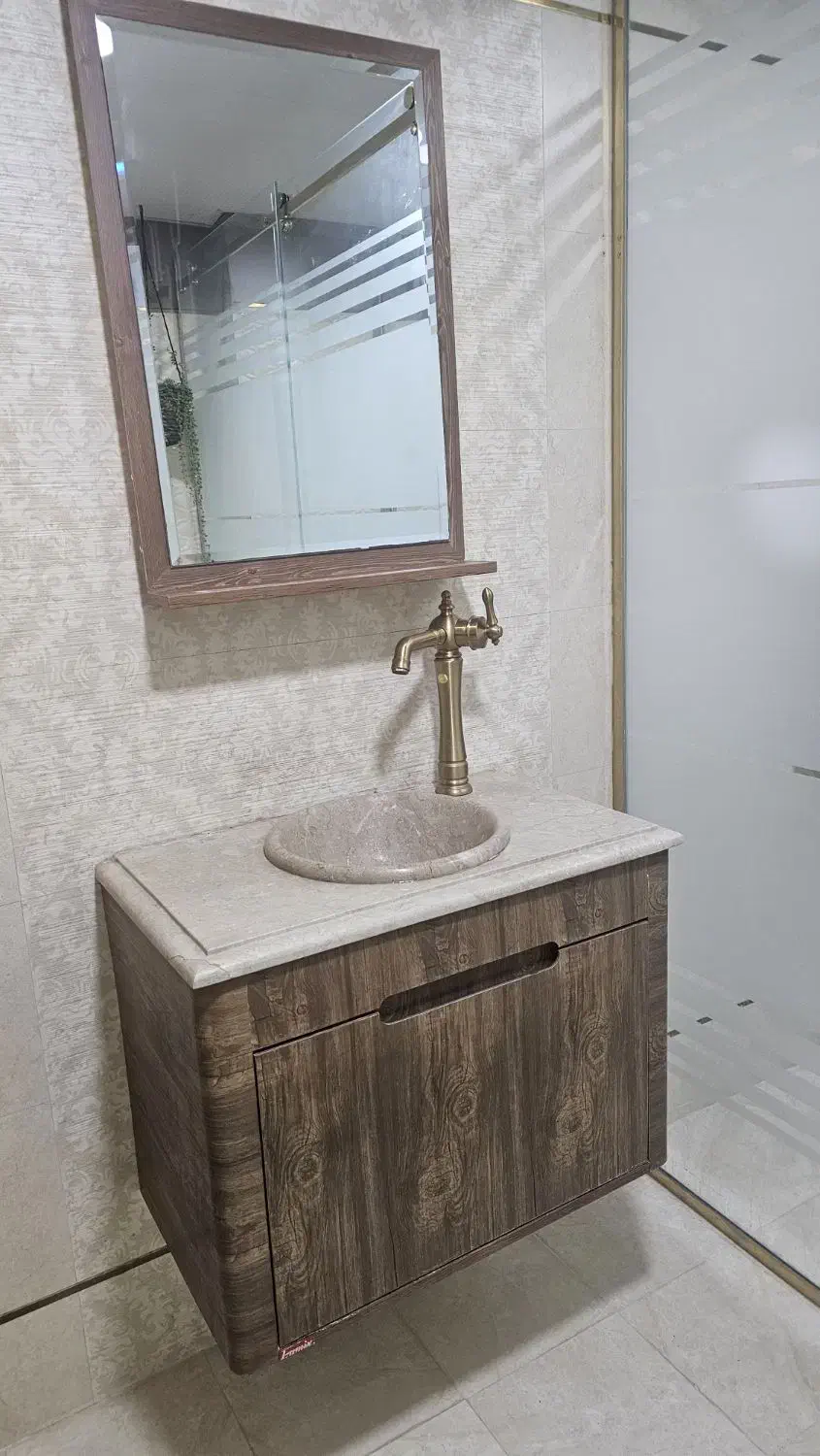 روشویی و آیینه سرویس|لوازم سرویس بهداشتی|بندرعباس, |دیوار