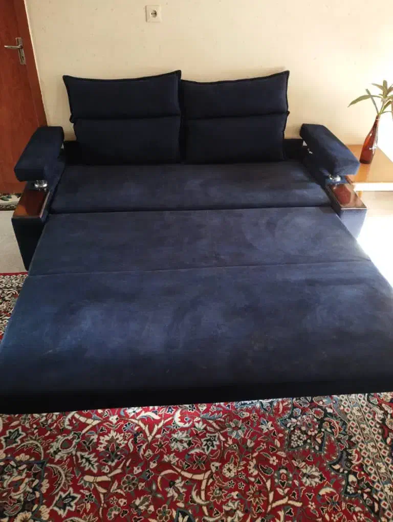 مبل سه نفره تختخواب شو|مبلمان خانگی و میز عسلی|شهرکرد, |دیوار