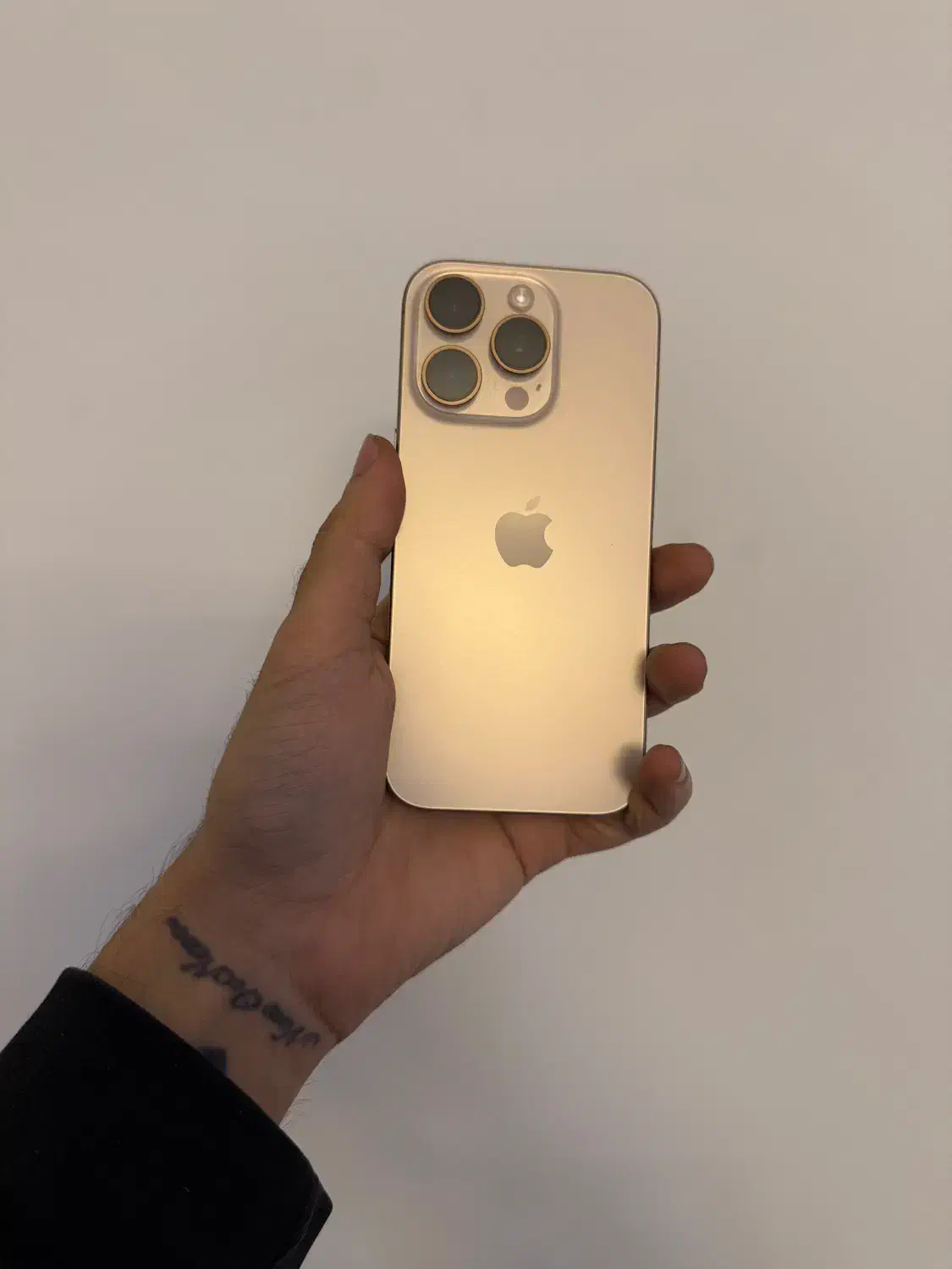 آیفون ۱۶ پرو ۲۵۶ گیگ|موبایل|تهران, عباس‌آباد|دیوار