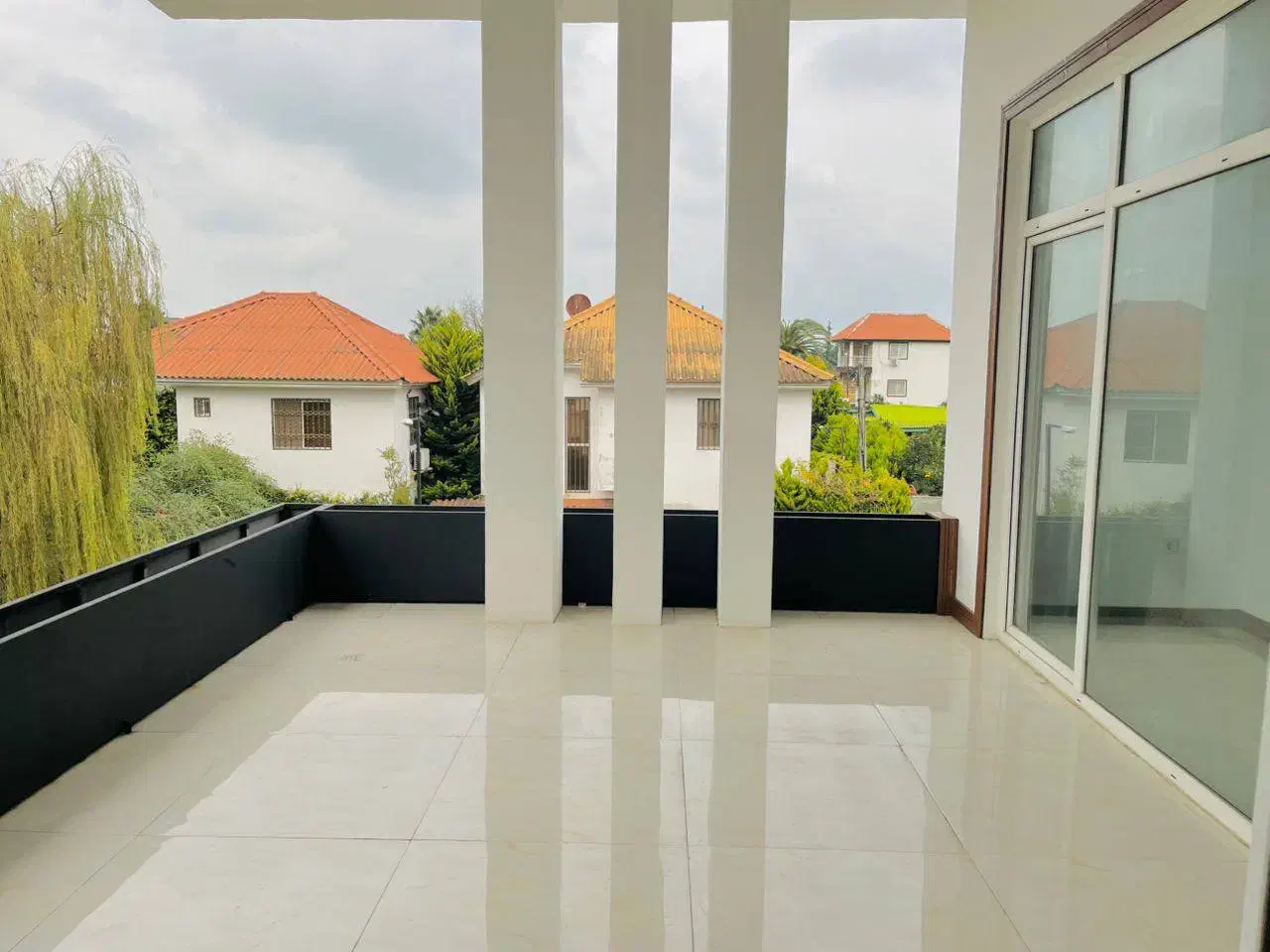 اجاره ویلا ۲۷۰بنا شهرکی /کد ۴۳۲۳(سالار)|اجارهٔ خانه و ویلا|نوشهر, |دیوار