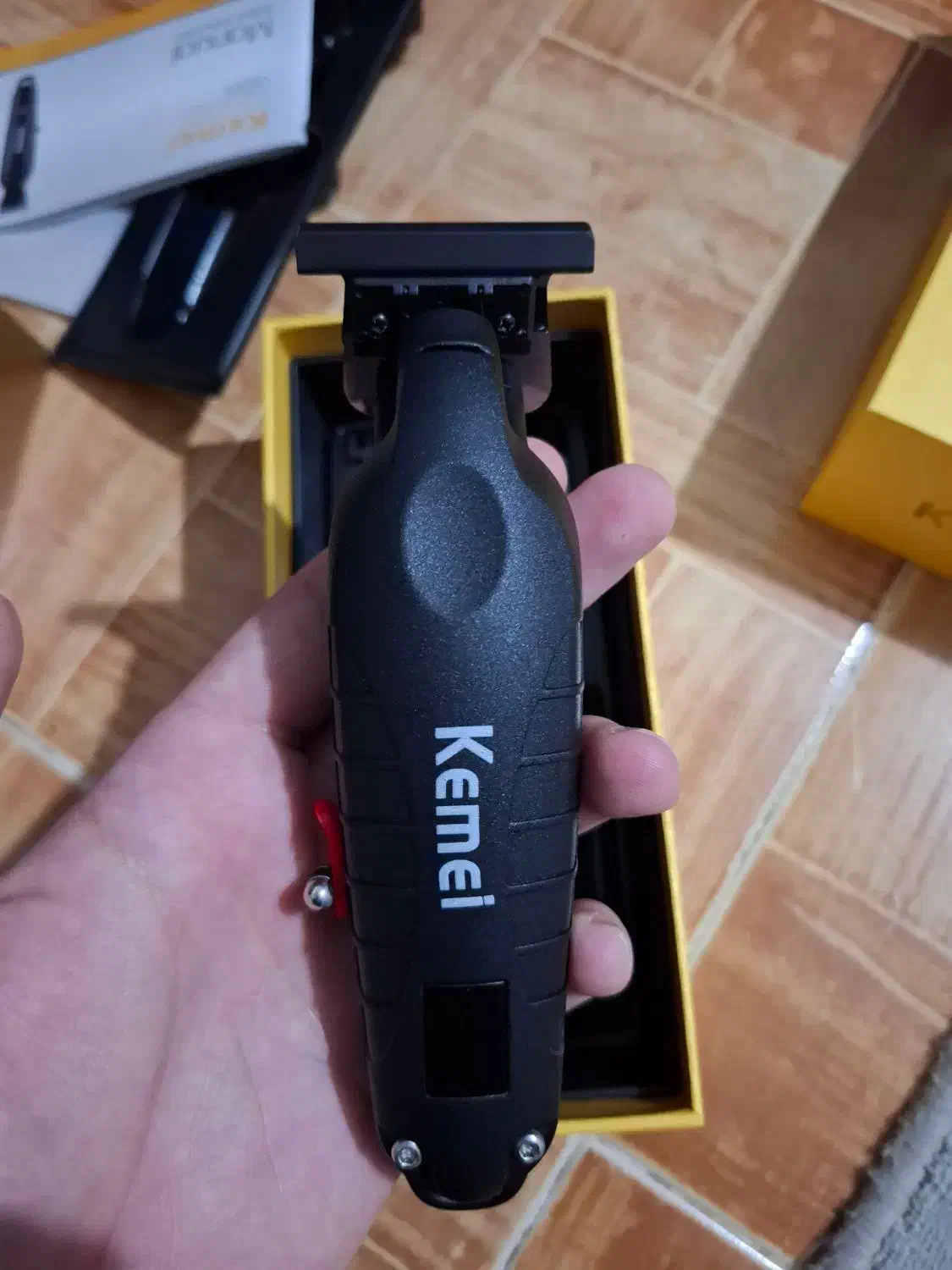 ماشین اصلاح سر و صورت کیمی مدل 2293|آرایشی، بهداشتی، درمانی|رضوانشهر, |دیوار