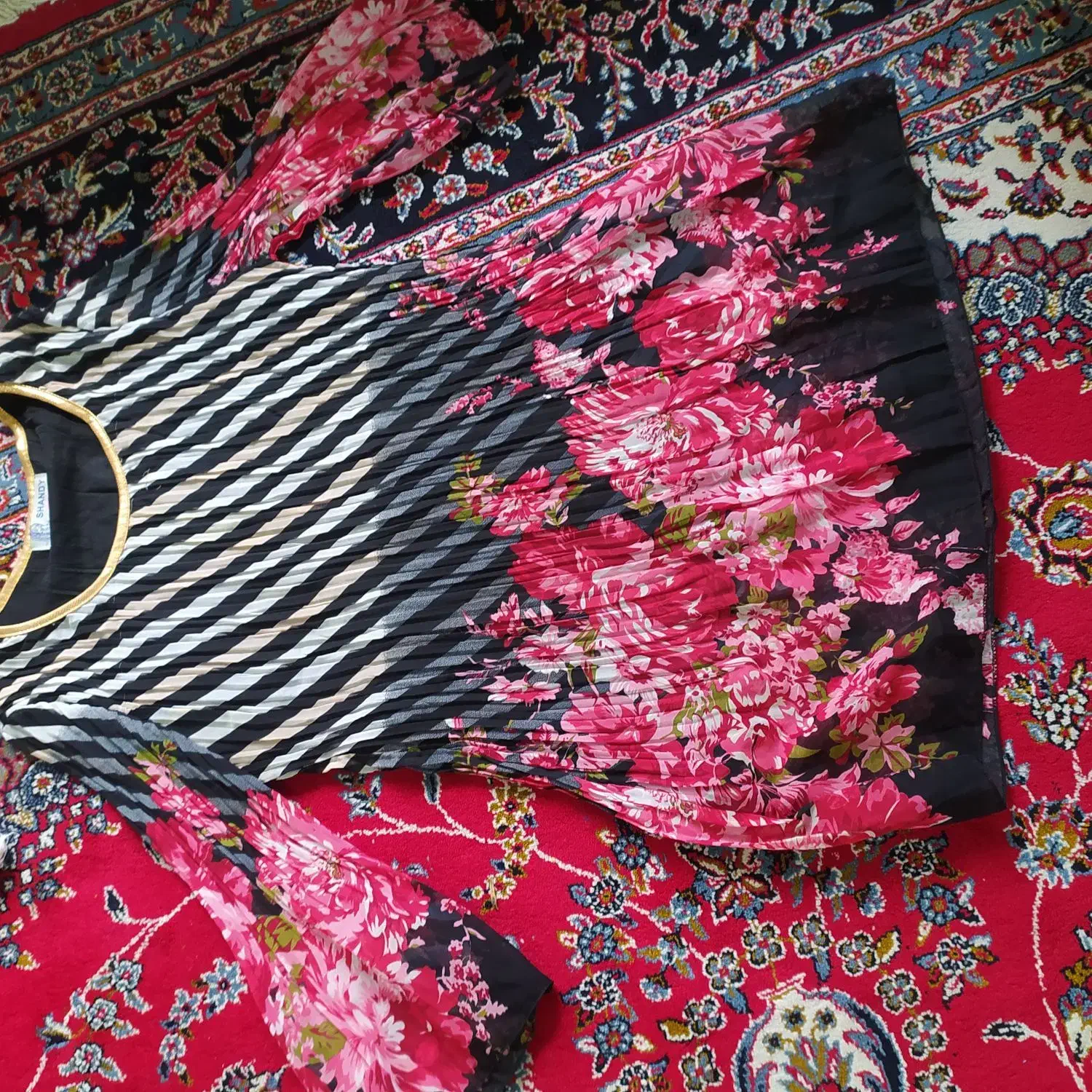 لباس|لباس|کرمانشاه, |دیوار