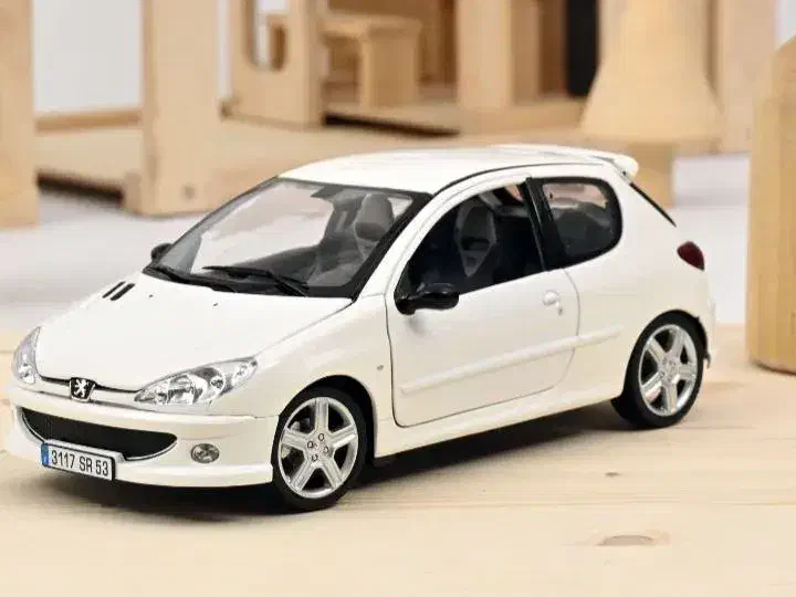 ماکت فنر 206|اسباب‌‌بازی|ایلام, |دیوار