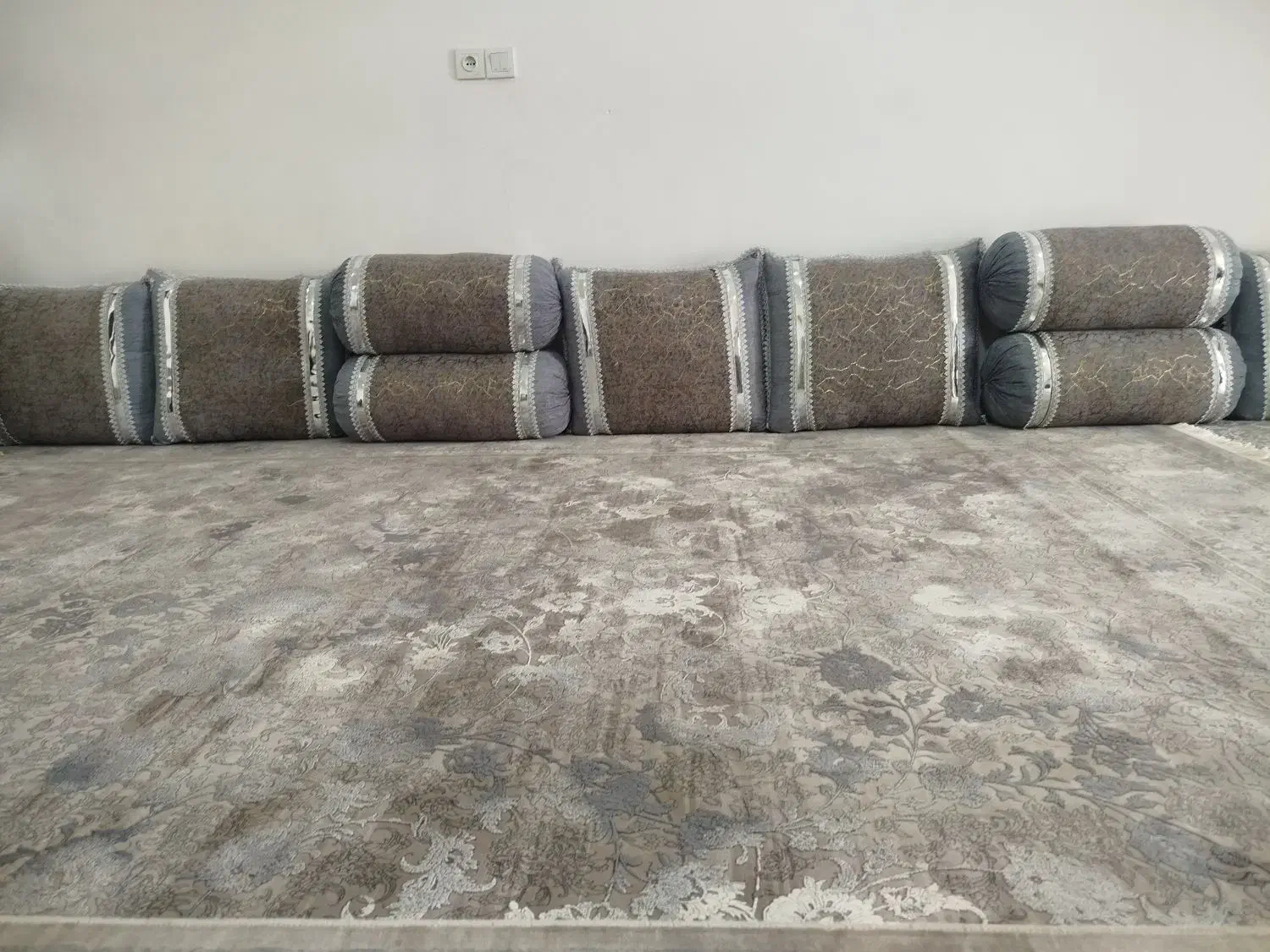 ۲۴تا بالشت آماده کرده پرکرده‌به‌قیمت‌۱۵‌میلیون|پشتی|کرمان, |دیوار