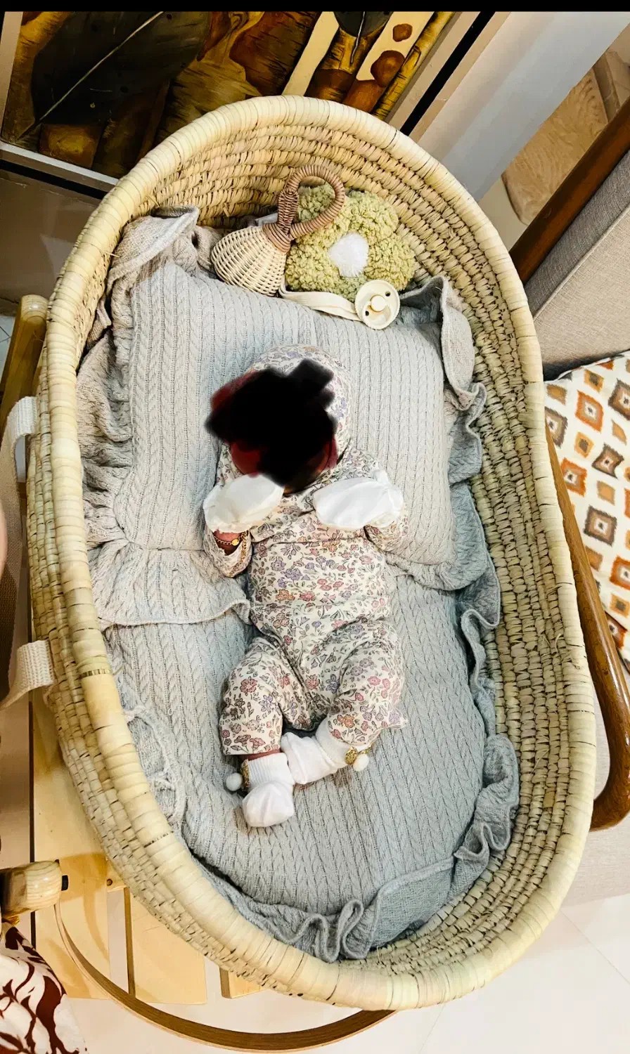 گهواره چوبی به همراه باکس حصیری|اسباب و اثاث بچه|مشهد, فرهنگ|دیوار