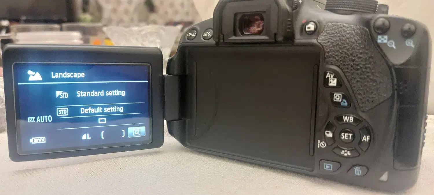 دوربین کانن 700D|دوربین عکاسی و فیلم‌برداری|تهران, قنات‌کوثر|دیوار