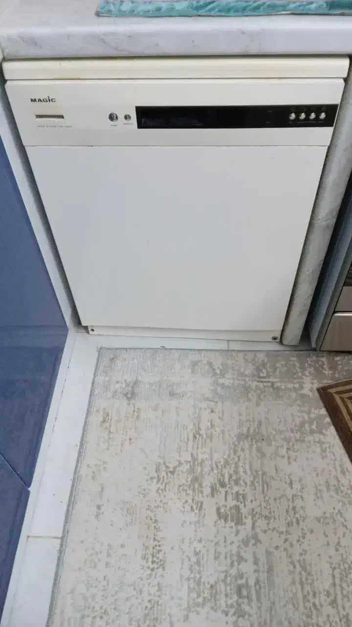 تعدادی لوازم برقی منزل|سایر لوازم برقی|زاهدان, |دیوار