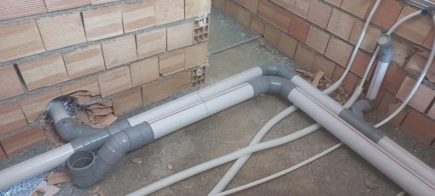 لوله کشی آب و فاضلاب ساختمان|خدمات پیشه و مهارت|ایلام, |دیوار