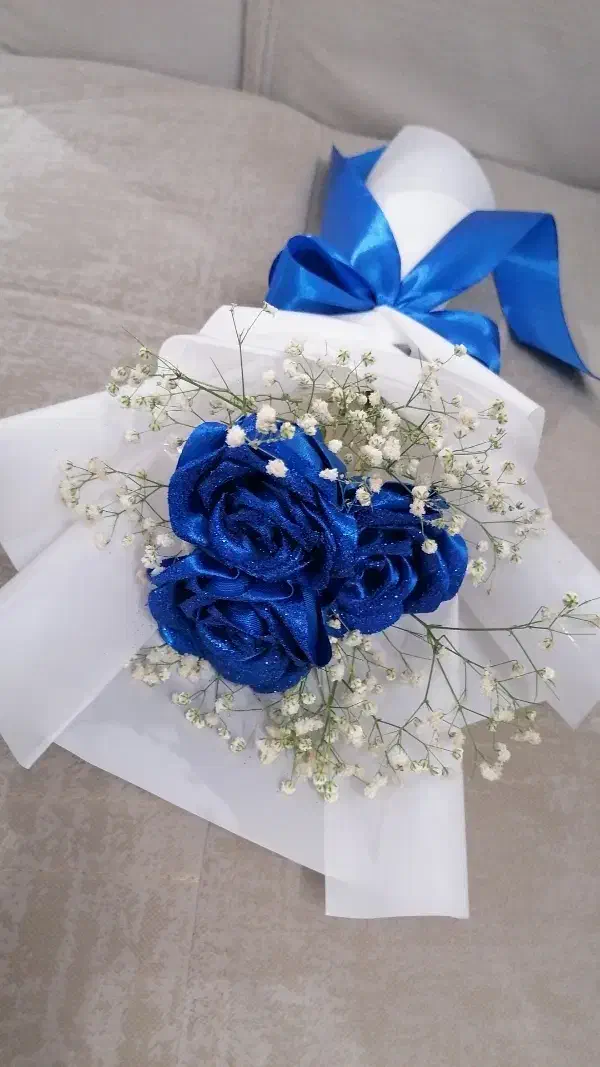 دسته گل رز سه شاخه|گل مصنوعی|خوی, |دیوار